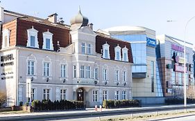 Hotel Diamond w Białym Dworku
